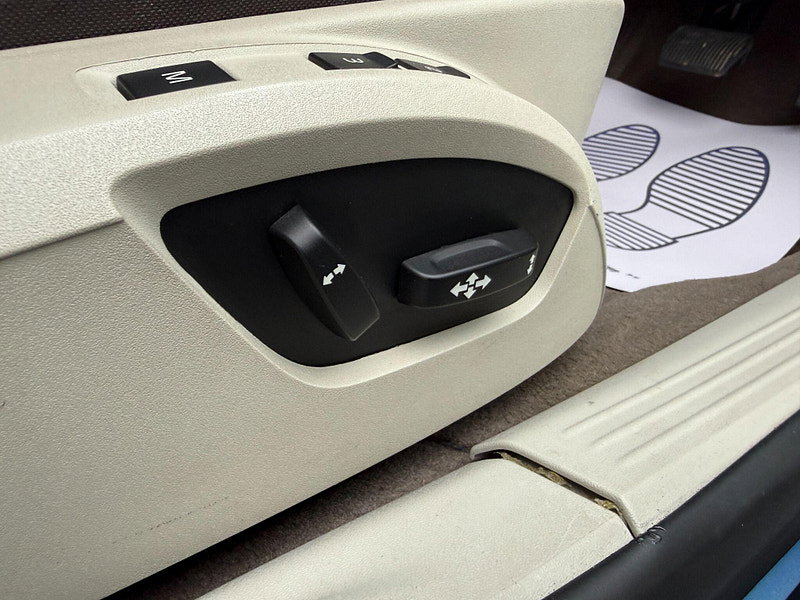 Volvo V40 1.5 T3 SE Hatchback 5dr Petrol Auto Euro 6 (s/s) (152 ps) 5dr Automatic 2015