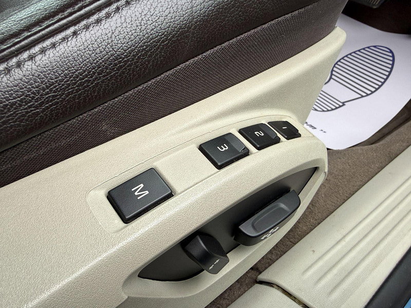 Volvo V40 1.5 T3 SE Hatchback 5dr Petrol Auto Euro 6 (s/s) (152 ps) 5dr Automatic 2015