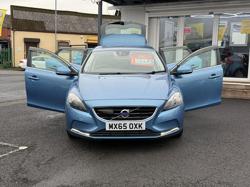 Volvo V40 1.5 T3 SE Hatchback 5dr Petrol Auto Euro 6 (s/s) (152 ps) 5dr Automatic 2015