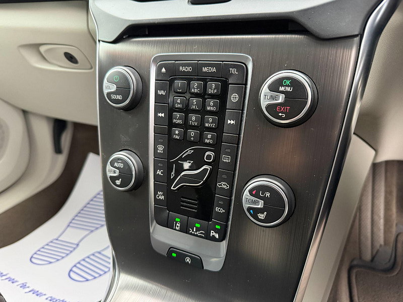 Volvo V40 1.5 T3 SE Hatchback 5dr Petrol Auto Euro 6 (s/s) (152 ps) 5dr Automatic 2015