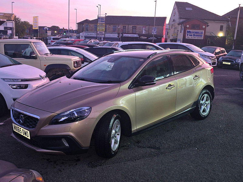 Volvo V40 Cross Country 2.0 T5 Lux Nav Auto AWD Euro 6 (s/s) 5dr 5dr Automatic 2015