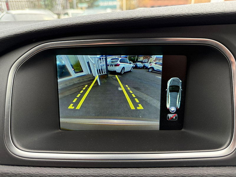 Volvo V40 Cross Country 2.0 T5 Lux Nav Auto AWD Euro 6 (s/s) 5dr 5dr Automatic 2015