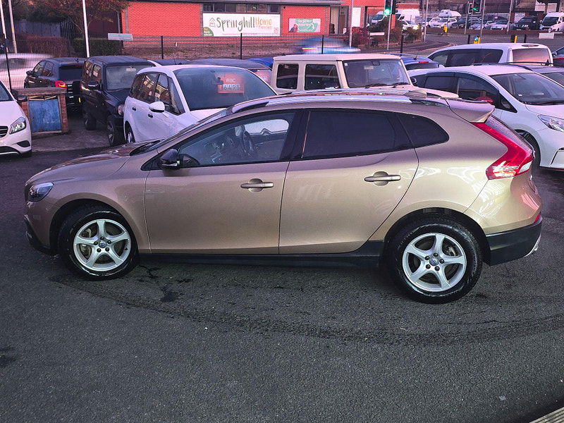 Volvo V40 Cross Country 2.0 T5 Lux Nav Auto AWD Euro 6 (s/s) 5dr 5dr Automatic 2015