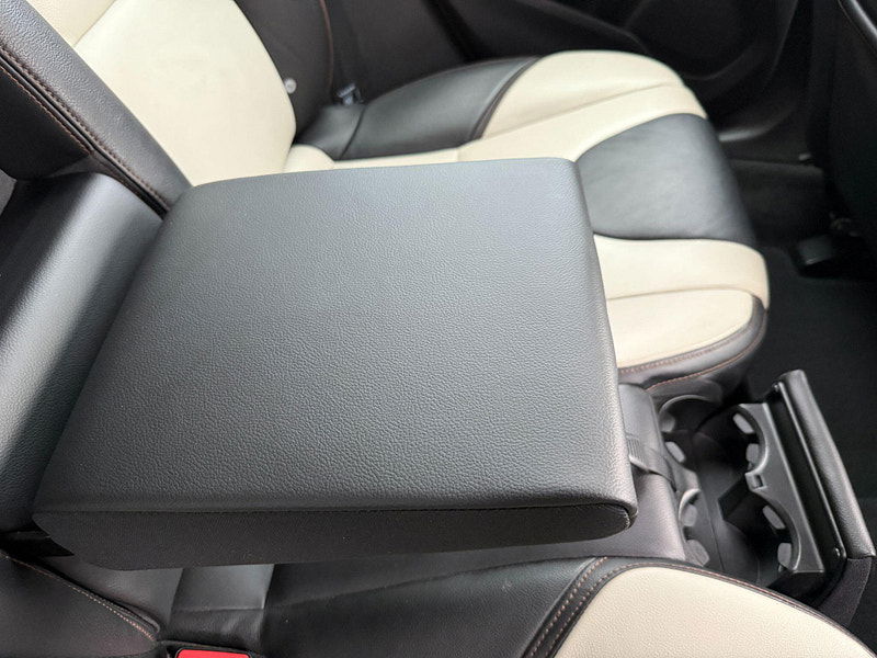 Volvo V40 Cross Country 2.0 T5 Lux Nav Auto AWD Euro 6 (s/s) 5dr 5dr Automatic 2015