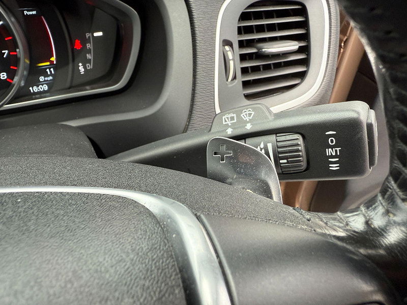 Volvo V40 Cross Country 2.0 T5 Lux Nav Auto AWD Euro 6 (s/s) 5dr 5dr Automatic 2015