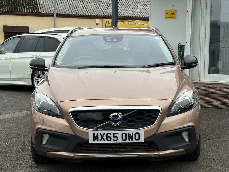 Volvo V40 Cross Country 2.0 T5 Lux Nav Auto AWD Euro 6 (s/s) 5dr 5dr Automatic 2015
