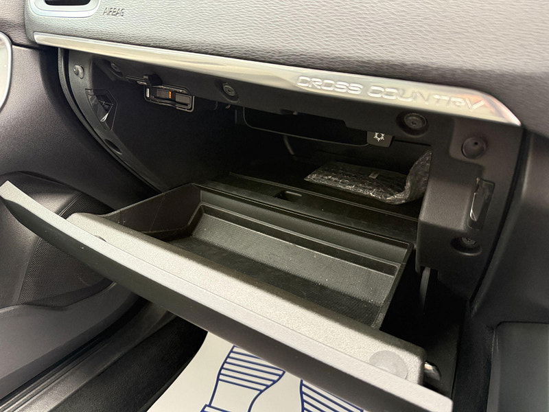 Volvo V40 Cross Country 2.0 T5 Lux Nav Auto AWD Euro 6 (s/s) 5dr 5dr Automatic 2015