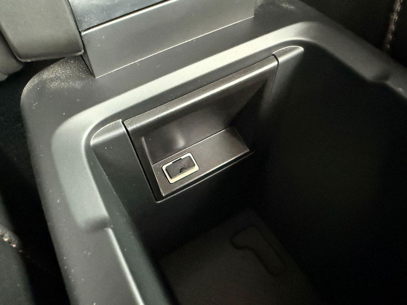 Volvo V40 Cross Country 2.0 T5 Lux Nav Auto AWD Euro 6 (s/s) 5dr 5dr Automatic 2015