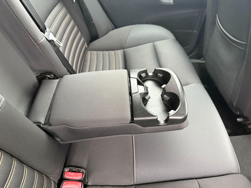 Volvo V50 2.4 SE Geartronic Euro 4 5dr 5dr Automatic 2007