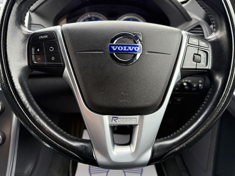Volvo XC60 2.4 D4 R-Design Nav Geartronic AWD Euro 5 5dr 5dr Automatic 2012