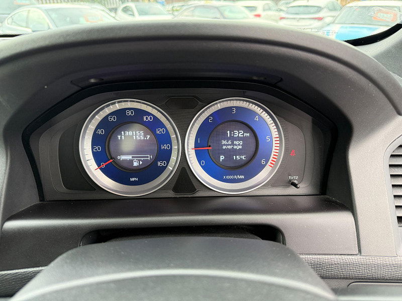 Volvo XC60 2.4 D4 R-Design Nav Geartronic AWD Euro 5 5dr 5dr Automatic 2012