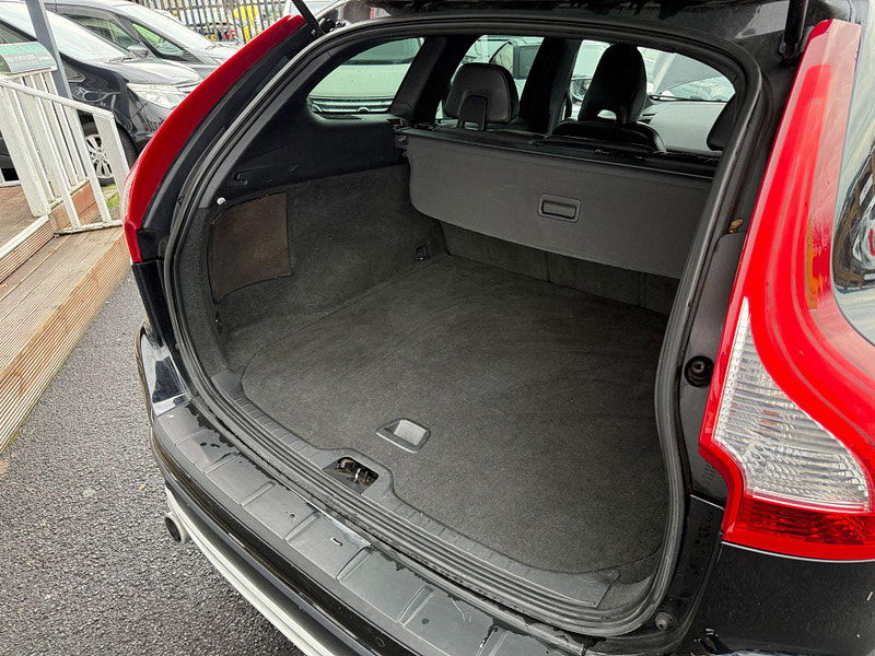 Volvo XC60 2.4 D4 R-Design Nav Geartronic AWD Euro 5 5dr 5dr Automatic 2012