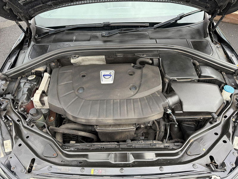 Volvo XC60 2.4 D4 R-Design Nav Geartronic AWD Euro 5 5dr 5dr Automatic 2012