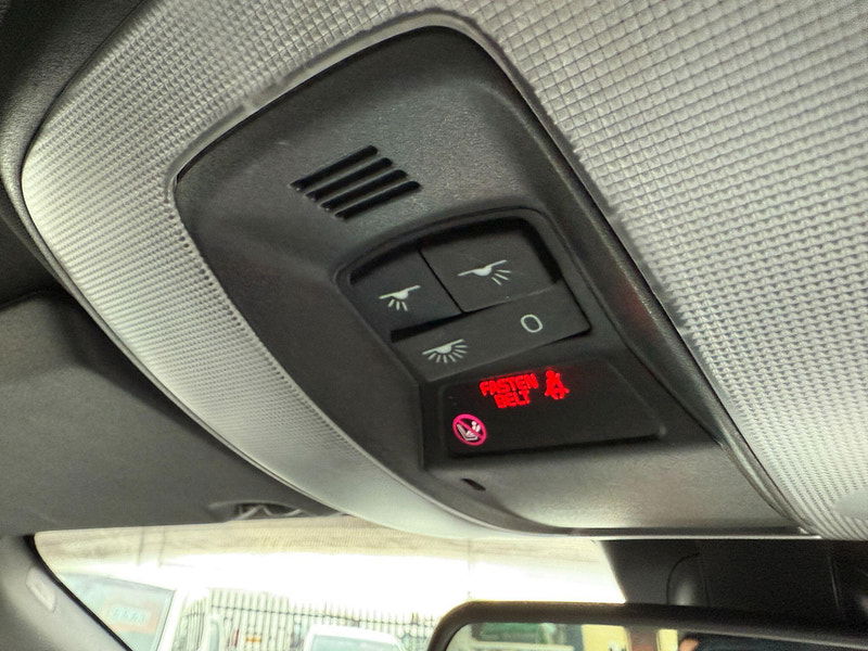 Volvo XC60 2.4 D4 R-Design Nav Geartronic AWD Euro 5 5dr 5dr Automatic 2012