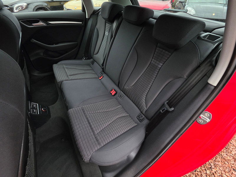 Audi A3 1.4 TFSI e-tron Sportback 5dr Petrol Plug-in Hybrid e-S Tronic Euro 6 8.8kWh (204 ps) 5dr Automatic 2026