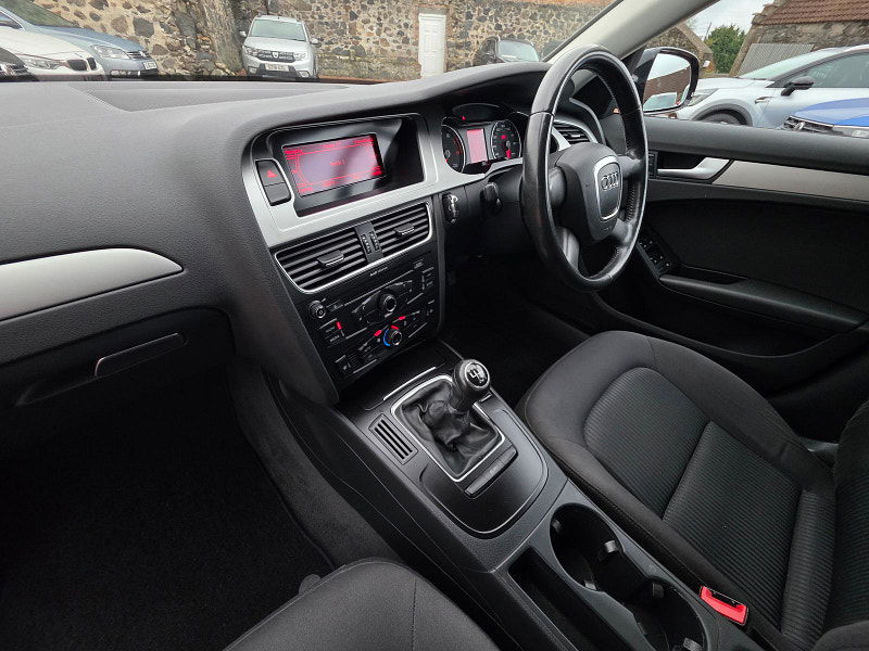 Audi A4 1.8L TFSI Saloon 4dr Petrol Manual Euro 5 (120 bhp) 4dr Manual 2025