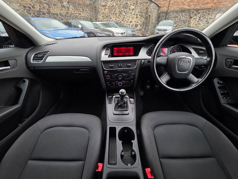 Audi A4 1.8L TFSI Saloon 4dr Petrol Manual Euro 5 (120 bhp) 4dr Manual 2025
