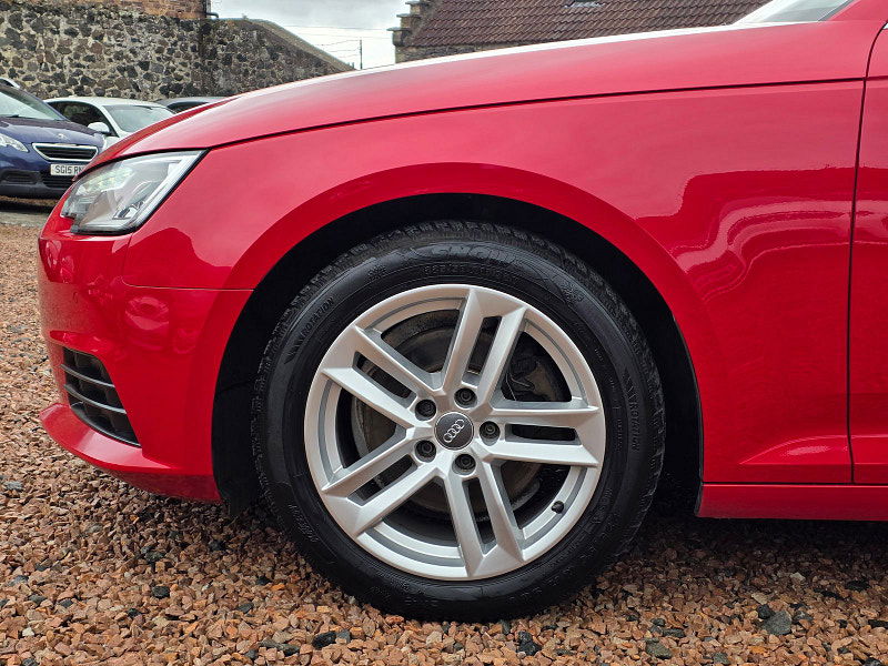 Audi A4 2.0L SE Ultra TDI Estate 5dr Diesel Manual Euro 6 (148 bhp) 5dr Manual 2025