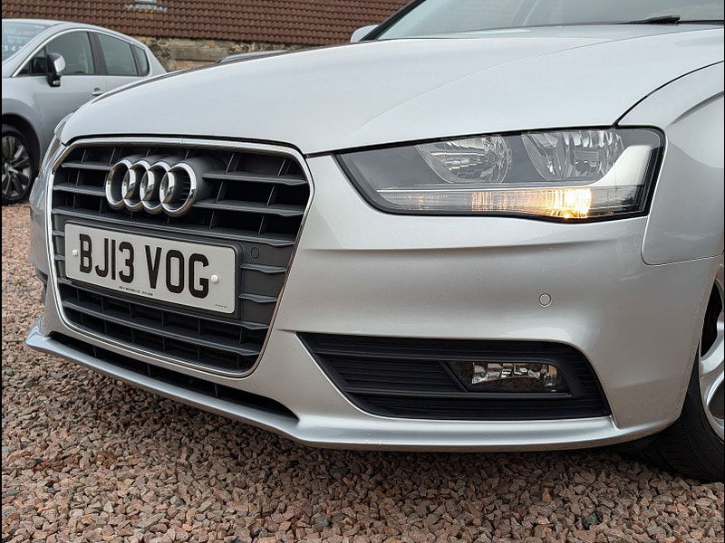 Audi A4 2.0L TDI SE TECHNIK Saloon 4dr Diesel Manual Euro 5 (134 bhp) 4dr Manual 2024