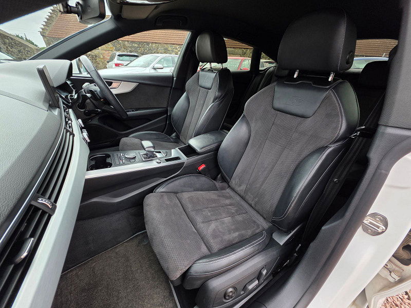 Audi A5 2.0L Sportback 40 TFSI S Line Semi-Auto Coupe 5dr Petrol Semi Automatic Euro 6 (188 bhp) 5dr Semi Automatic 2025