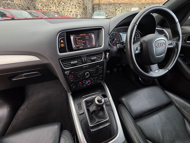 Audi Q5 2.0L S Line Special Edition TDI Quattro 170 SUV 5dr Diesel Manual Euro 5 (170 bhp) 5dr Manual 2025