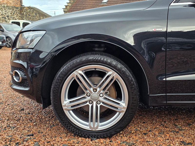 Audi Q5 2.0L S Line Special Edition TDI Quattro 170 SUV 5dr Diesel Manual Euro 5 (170 bhp) 5dr Manual 2025