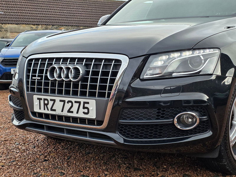 Audi Q5 2.0L S Line Special Edition TDI Quattro 170 SUV 5dr Diesel Manual Euro 5 (170 bhp) 5dr Manual 2025
