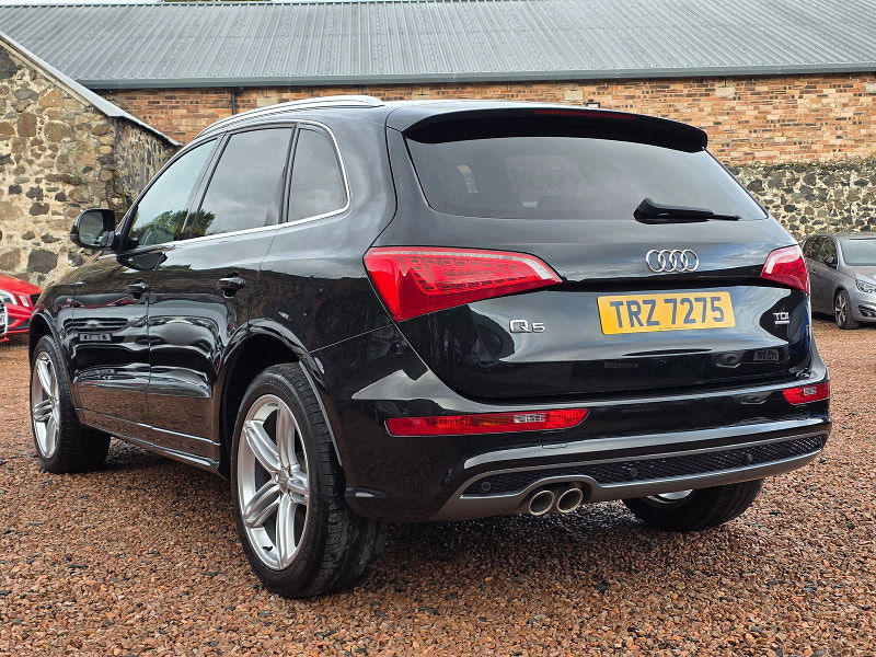Audi Q5 2.0L S Line Special Edition TDI Quattro 170 SUV 5dr Diesel Manual Euro 5 (170 bhp) 5dr Manual 2025