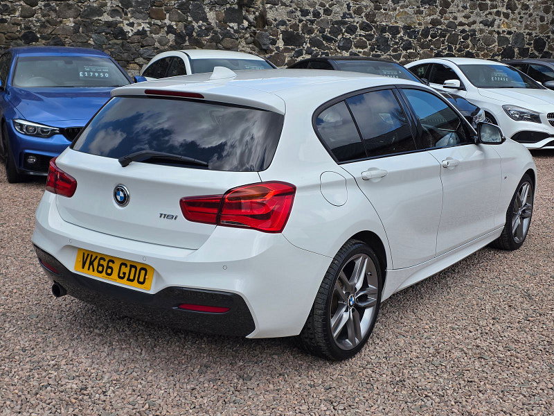 BMW 1 Series 1.5 118i M Sport Hatchback 5dr Petrol Manual Euro 6 (s/s) (136 ps) 5dr Manual 2026