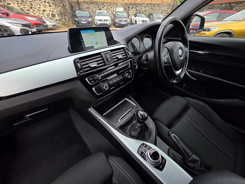 BMW 1 Series 1.5 118i Sport Hatchback 3dr Petrol Manual Euro 6 (s/s) (136 ps) 3dr Manual 2026