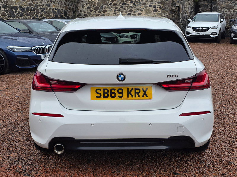 BMW 1 Series 1.5 118i Sport Hatchback 5dr Petrol Manual Euro 6 (s/s) (140 ps) 5dr Manual 2026