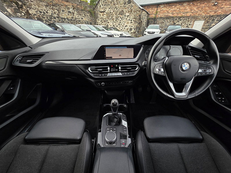 BMW 1 Series 1.5 118i Sport Hatchback 5dr Petrol Manual Euro 6 (s/s) (140 ps) 5dr Manual 2026