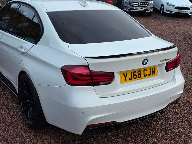 BMW 3 Series 2.0 320d M Sport Shadow Edition Saloon 4dr Diesel Manual Euro 6 (s/s) (190 ps) 4dr Manual 2025