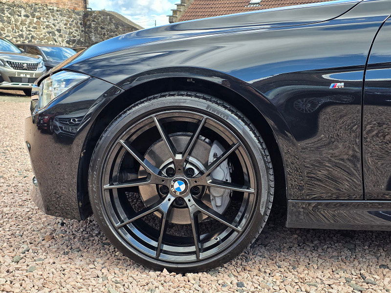 BMW 3 Series 3.0L 335d xDrive M Sport Auto Saloon 4dr Diesel Automatic Euro 6 (308 bhp) 4dr Automatic 2025