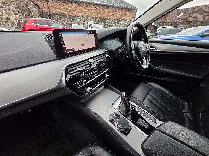 BMW 5 Series 2.0 530e 9.2kWh SE Saloon 4dr Petrol Plug-in Hybrid Auto Euro 6 (s/s) (252 ps) 4dr Automatic 2026