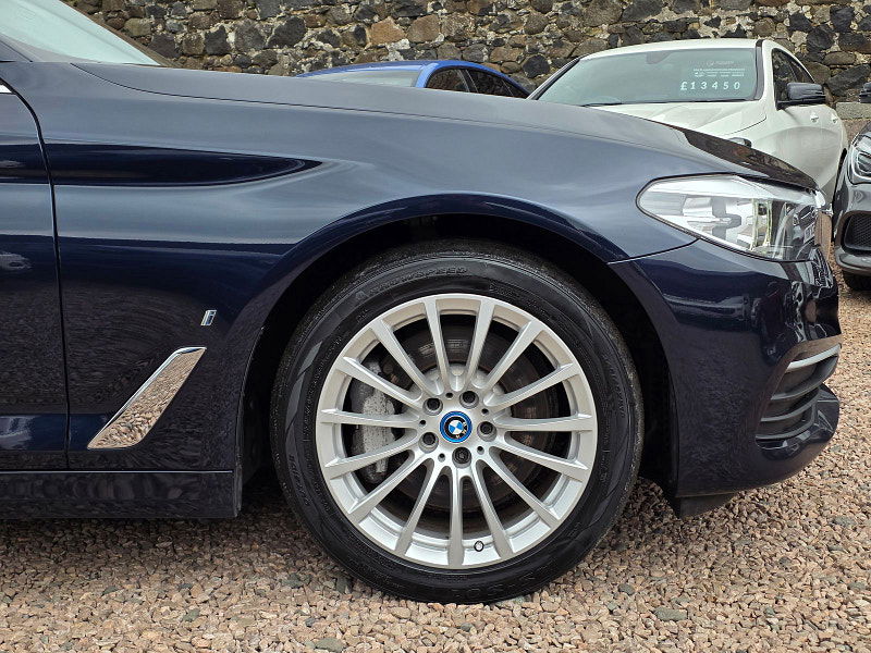 BMW 5 Series 2.0 530e 9.2kWh SE Saloon 4dr Petrol Plug-in Hybrid Auto Euro 6 (s/s) (252 ps) 4dr Automatic 2026