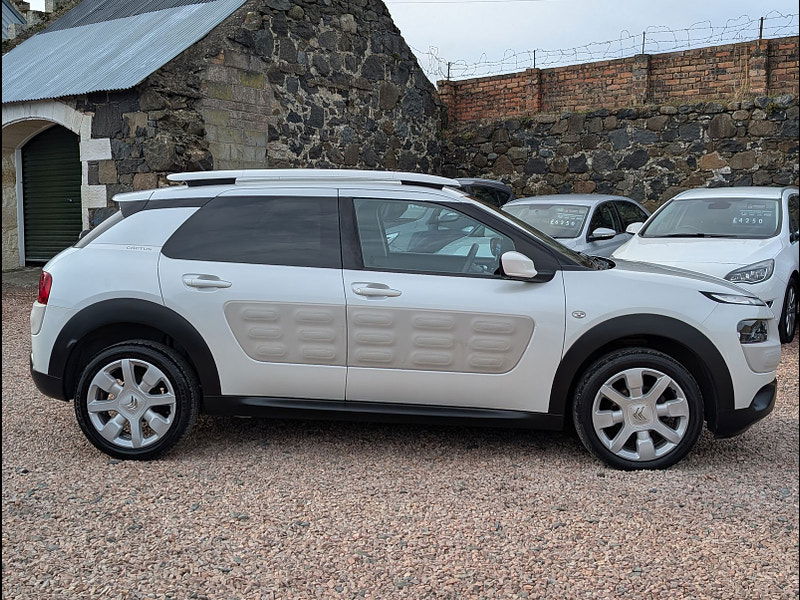 Citroen C4 Cactus 1.6L BLUEHDI W S/S SUV 5dr Diesel Manual Euro 6 (109 bhp) 5dr Manual 2025