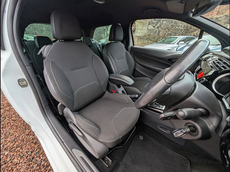 Citroen DS3 1.6L DSTYLE PLUS Hatchback 3dr Petrol Manual Euro 5 (120 bhp) 3dr Manual 2025
