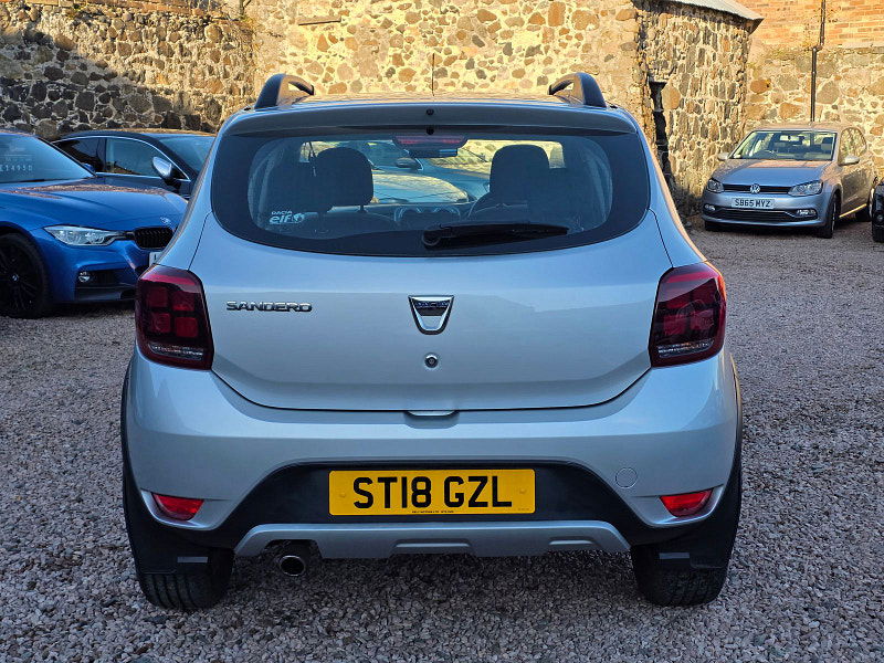 Dacia Sandero 0.9L Stepway Ambiance TCE Hatchback 5dr Petrol Manual Euro 6 (90 bhp) 5dr Manual 2025