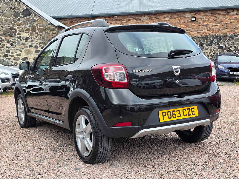 Dacia Sandero 0.9L Stepway Laureate TCE Hatchback 5dr Petrol Manual Euro 5 (90 bhp) 5dr Manual 2025