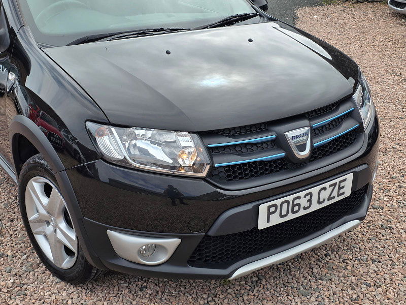 Dacia Sandero 0.9L Stepway Laureate TCE Hatchback 5dr Petrol Manual Euro 5 (90 bhp) 5dr Manual 2025