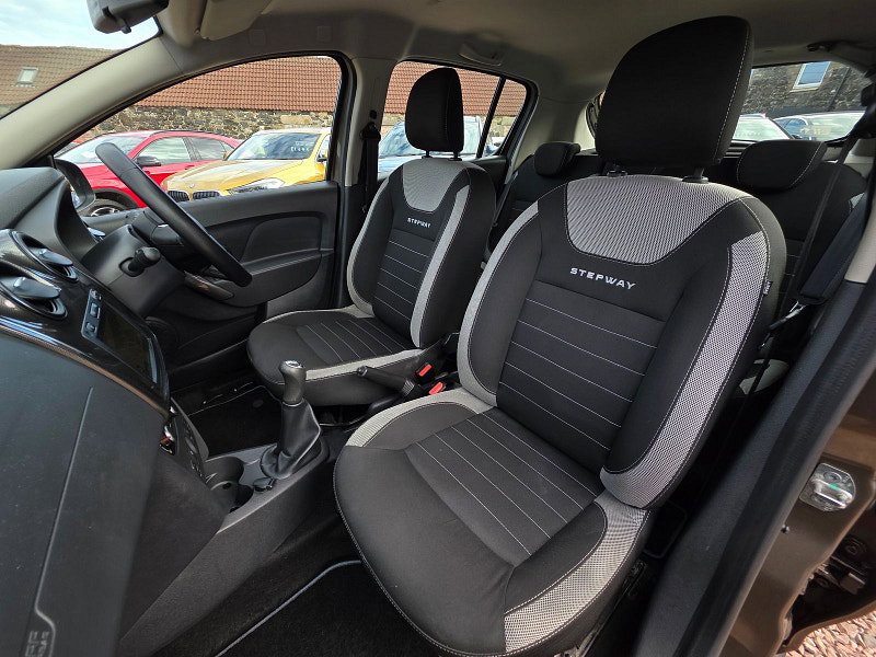 Dacia Sandero Stepway 1.5 Blue dCi Comfort Hatchback 5dr Diesel Manual Euro 6 (s/s) (95 ps) 5dr Manual 2026