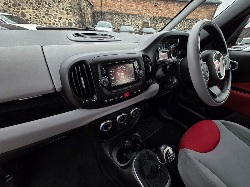 Fiat 500L 1.4L Easy MPV 5dr Petrol Manual Euro 5 (95 bhp) 5dr Manual 2025