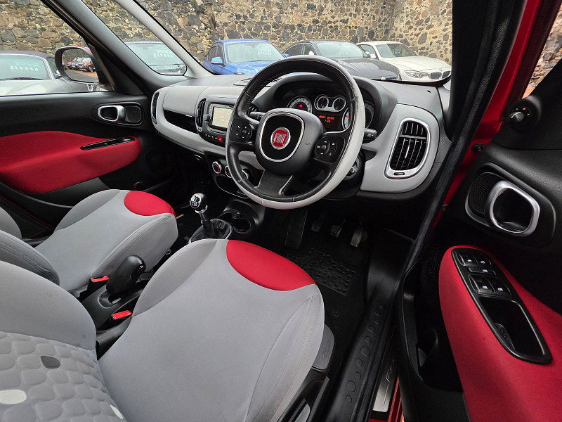 Fiat 500L 1.4L Easy MPV 5dr Petrol Manual Euro 5 (95 bhp) 5dr Manual 2025