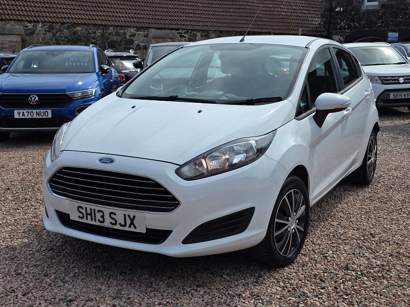 Ford Fiesta 1.2L Style Hatchback 5dr Petrol Manual Euro 5 (59 bhp) 5dr Manual 2025