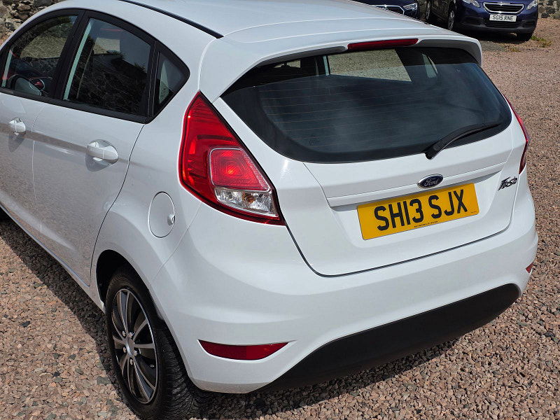 Ford Fiesta 1.2L Style Hatchback 5dr Petrol Manual Euro 5 (59 bhp) 5dr Manual 2025