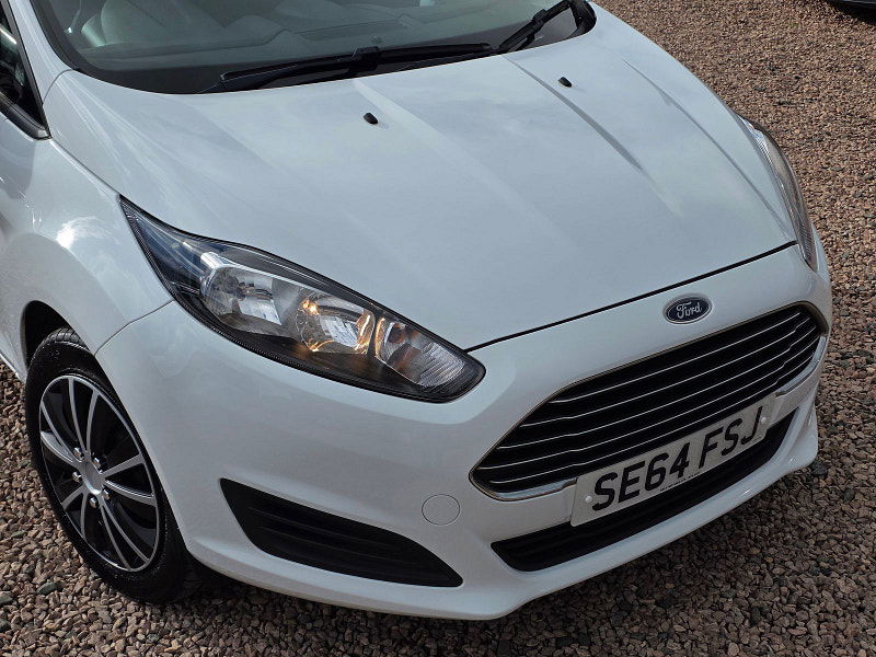 Ford Fiesta 1.2L Style Hatchback 5dr Petrol Manual Euro 5 (59 bhp) 5dr Manual 2025