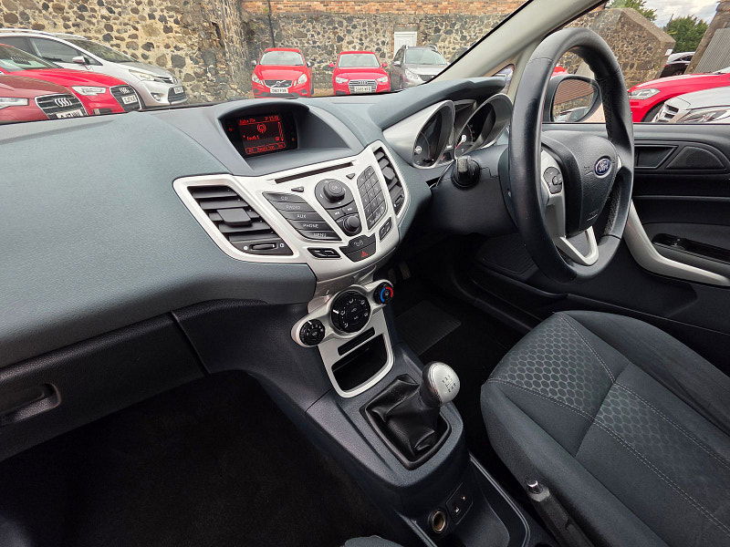 Ford Fiesta 1.4L Zetec 95 Hatchback 5dr Petrol Manual Euro 4 (95 bhp) 5dr Manual 2025