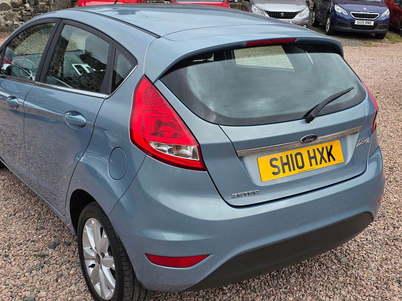 Ford Fiesta 1.4L Zetec 95 Hatchback 5dr Petrol Manual Euro 4 (95 bhp) 5dr Manual 2025