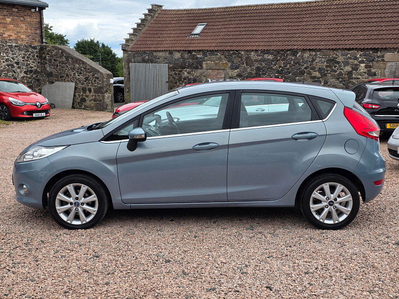 Ford Fiesta 1.4L Zetec 95 Hatchback 5dr Petrol Manual Euro 4 (95 bhp) 5dr Manual 2025